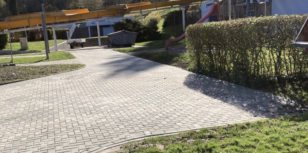 Erneuerung Asphaltfläche FB Dudweiler Erneuerung Asphaltfläche FB Dudweiler