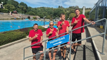 Bald ist die Freibadsaison vorbei. Dann geht es wieder „rein“. Image
